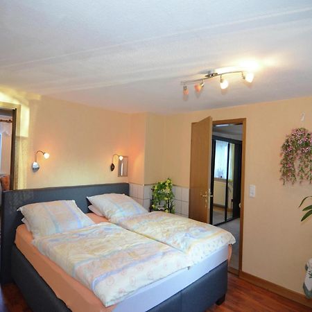 Holiday Home With Garden 伦斯泰希地区诺伊斯塔特 外观 照片