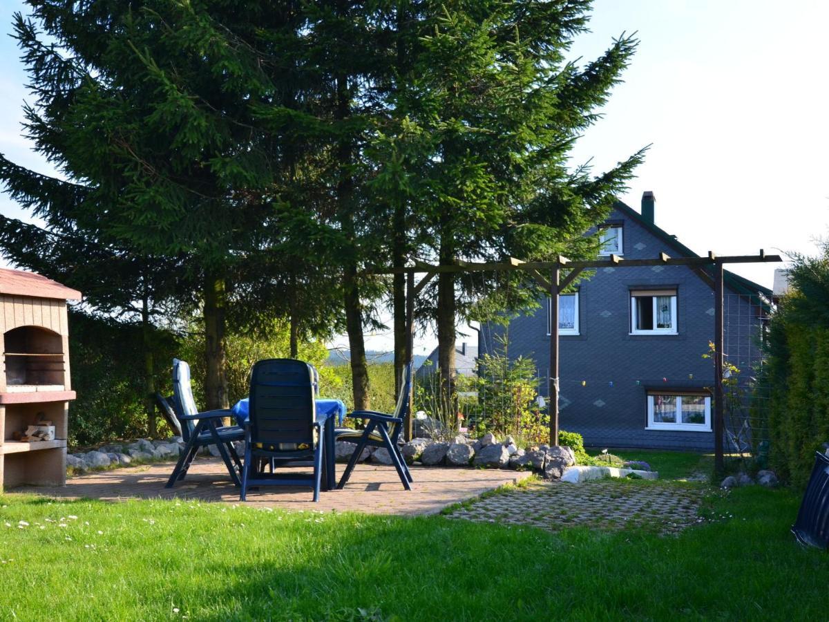 Holiday Home With Garden 伦斯泰希地区诺伊斯塔特 客房 照片