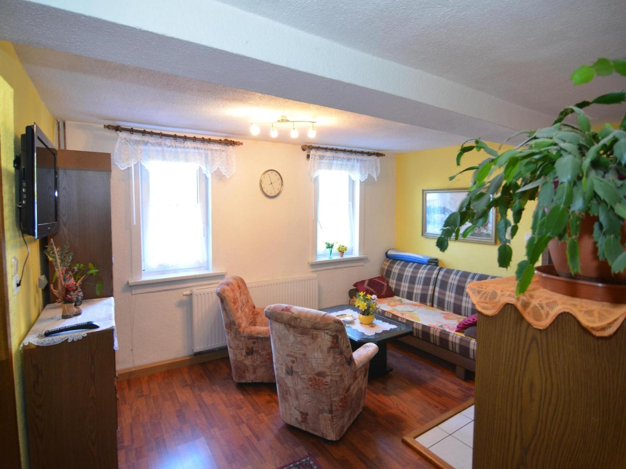 Holiday Home With Garden 伦斯泰希地区诺伊斯塔特 外观 照片