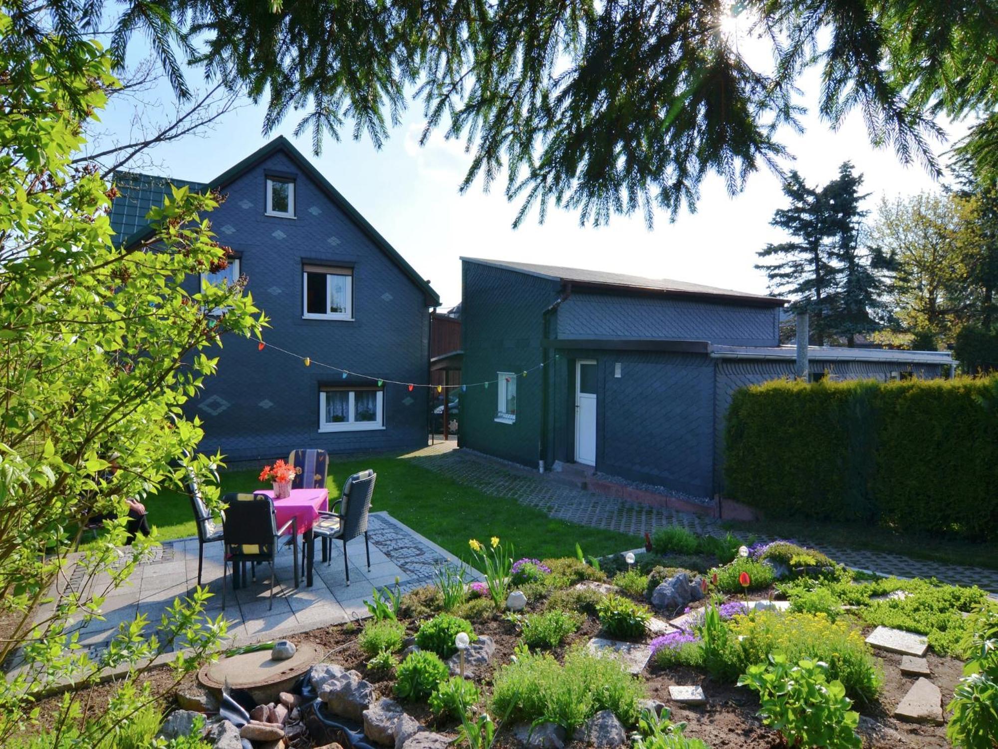 Holiday Home With Garden 伦斯泰希地区诺伊斯塔特 外观 照片