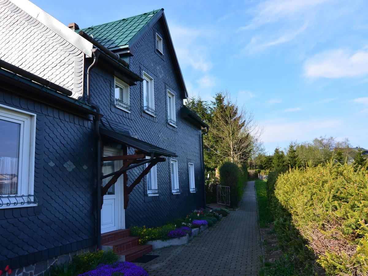 Holiday Home With Garden 伦斯泰希地区诺伊斯塔特 外观 照片